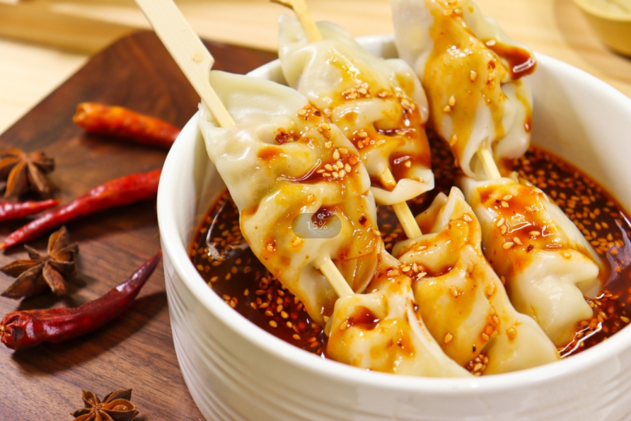 從代工到共創(chuàng)：旺年食品工廠的定制化服務(wù)如何破局同質(zhì)化競爭？